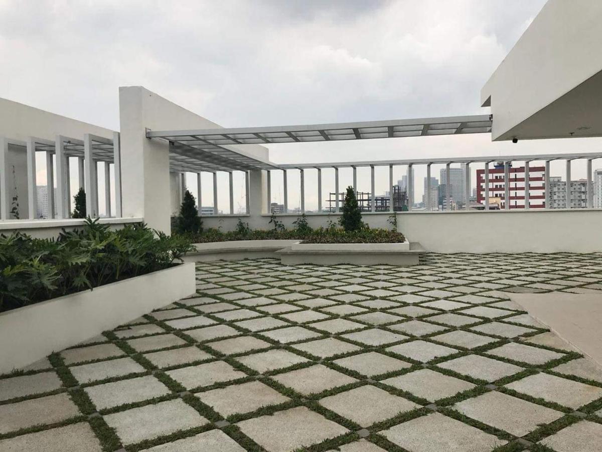 Hostel R'holistay Vista Heights Legarda Near Ceu San Beda Manila