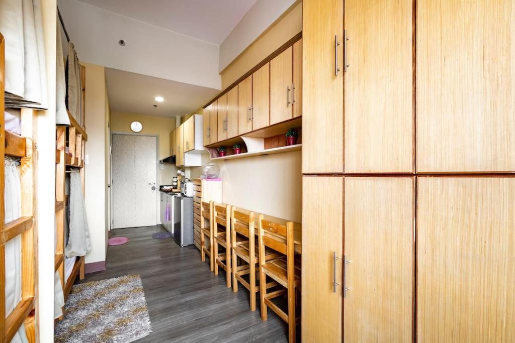 Hostel R'holistay Vista Heights Legarda Near Ceu San Beda Manila